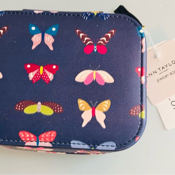 ANN TAYLOR JEWELRY CASE - Picture 4 of 4